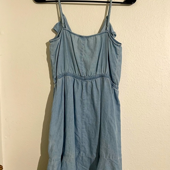 Jean express dress. God condition. Small discoloration shown in picture - Picture 1 of 3